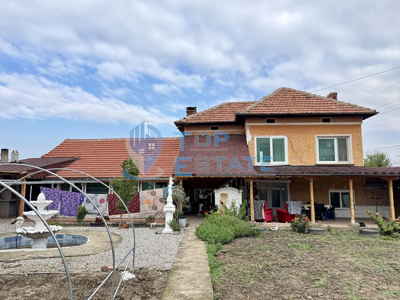 Двуетажна тухлена къща с кладенец и допълнителни постройки в село Недан, област Велико Търново-0 Двуетажна тухлена къща с кладенец и допълнителни постройки в село Недан, област Велико Търново - 0