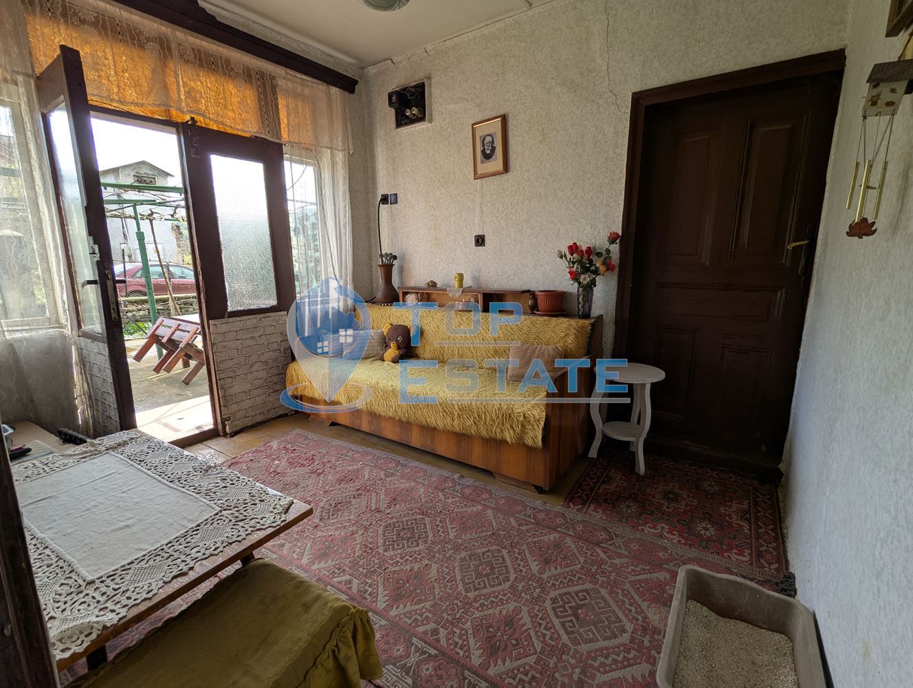 Просторна едноетажна тухлена къща в квартал Калтинец, град Горна Оряховица, област Велико Търново - 0