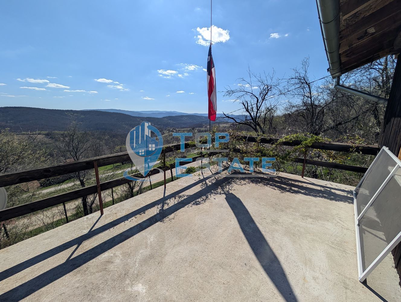 Къща с прекрасна панорама в село Длъжка поляна, област Търговище - 0