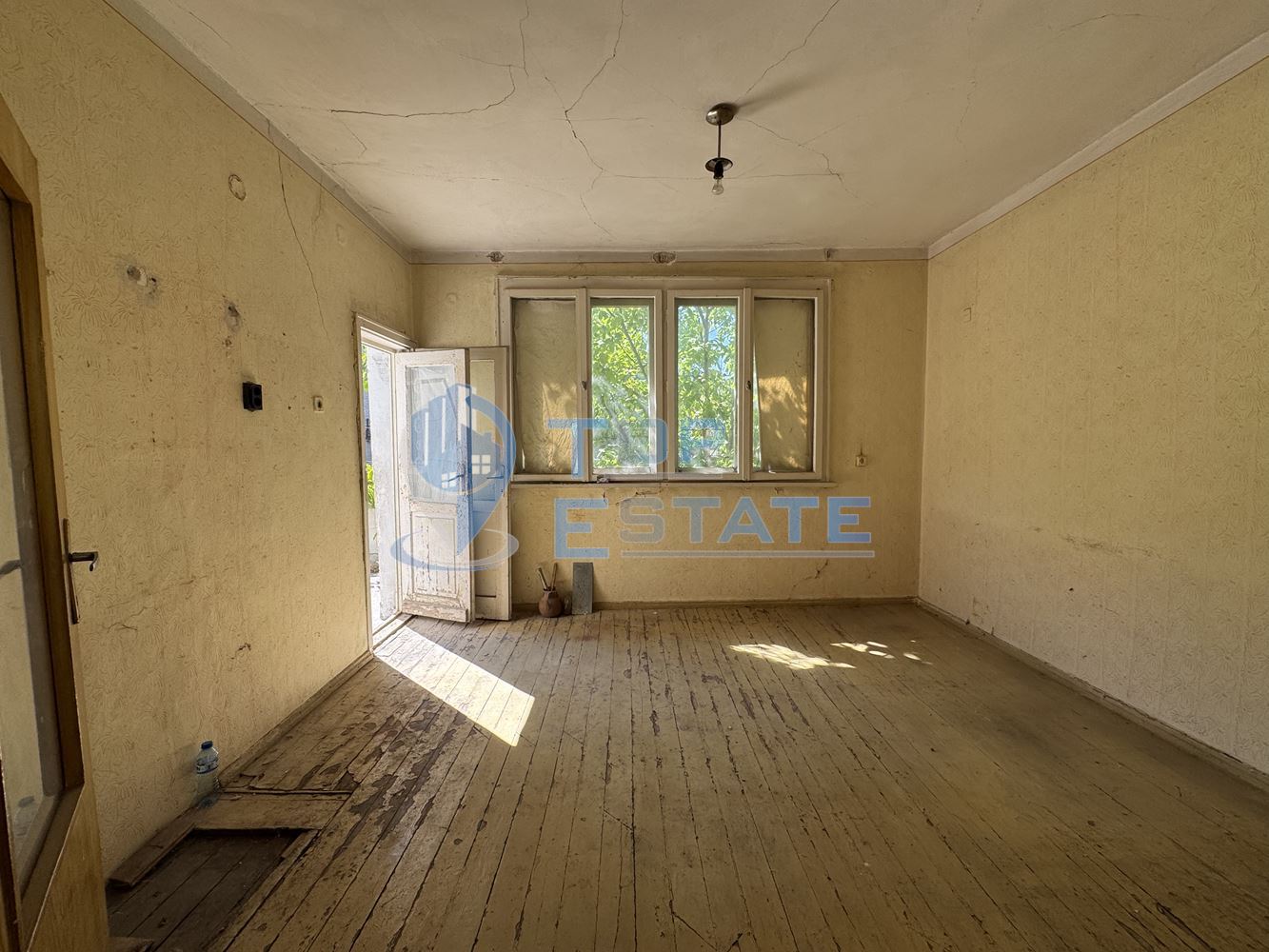 Етаж от къща в гр. Горна Оряховица, област Велико Търново - 0