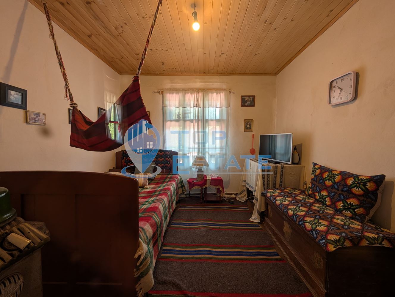 Автентична реновирана къща в град Елена - 0