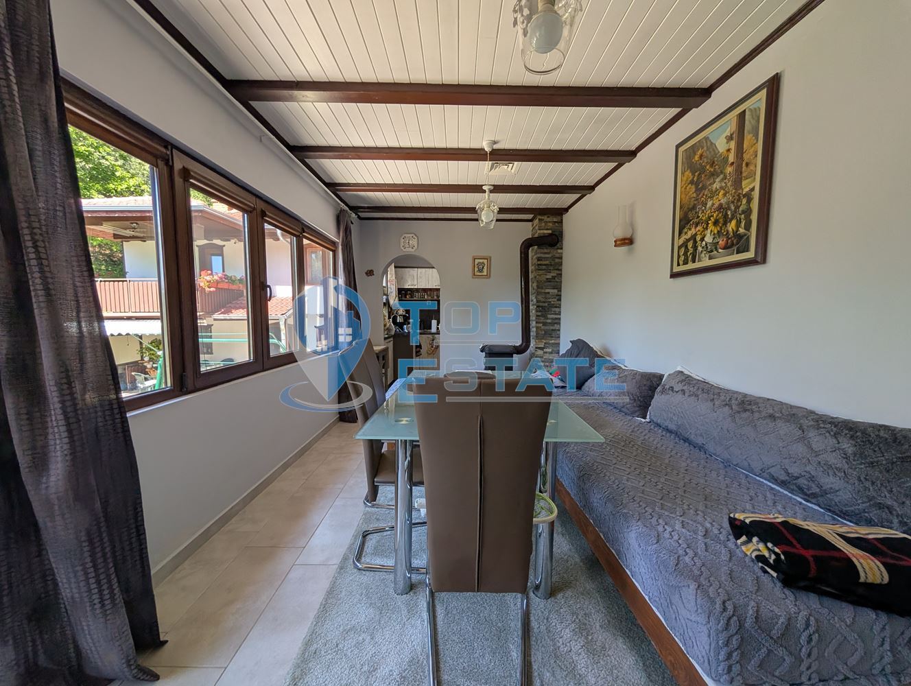 Реновирана двуетажна къща в Тревненския балкан - 0