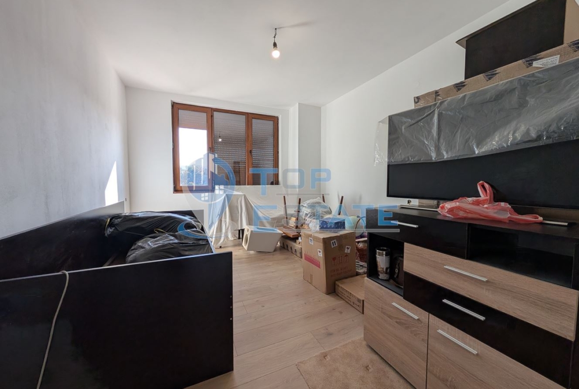 Тристаен тухлен апартамент в квартал Светушка, град Трявна - 0