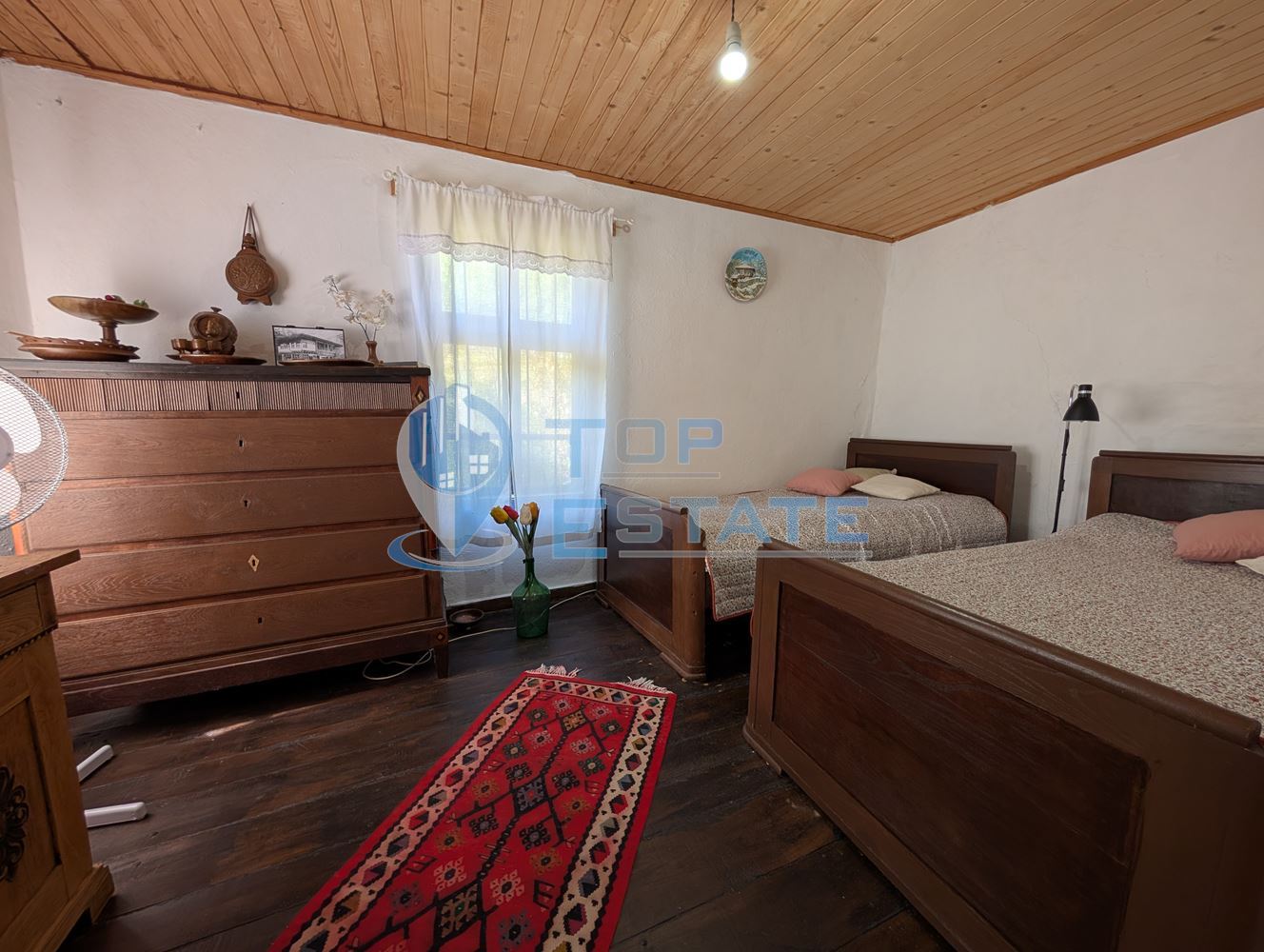 Автентична реновирана къща в град Елена - 0