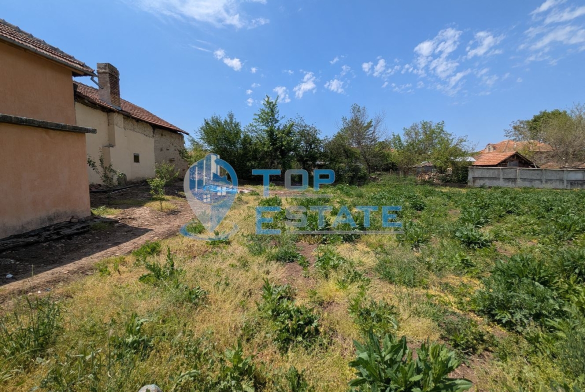 Равен парцел в регулация в село Куцина, община Полски Тръмбеш, област Велико Търново - 0