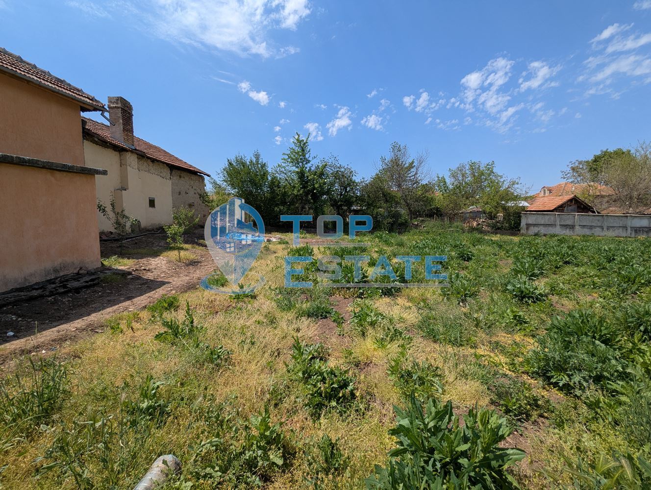 Равен парцел в регулация в село Куцина, община Полски Тръмбеш, област Велико Търново - 0