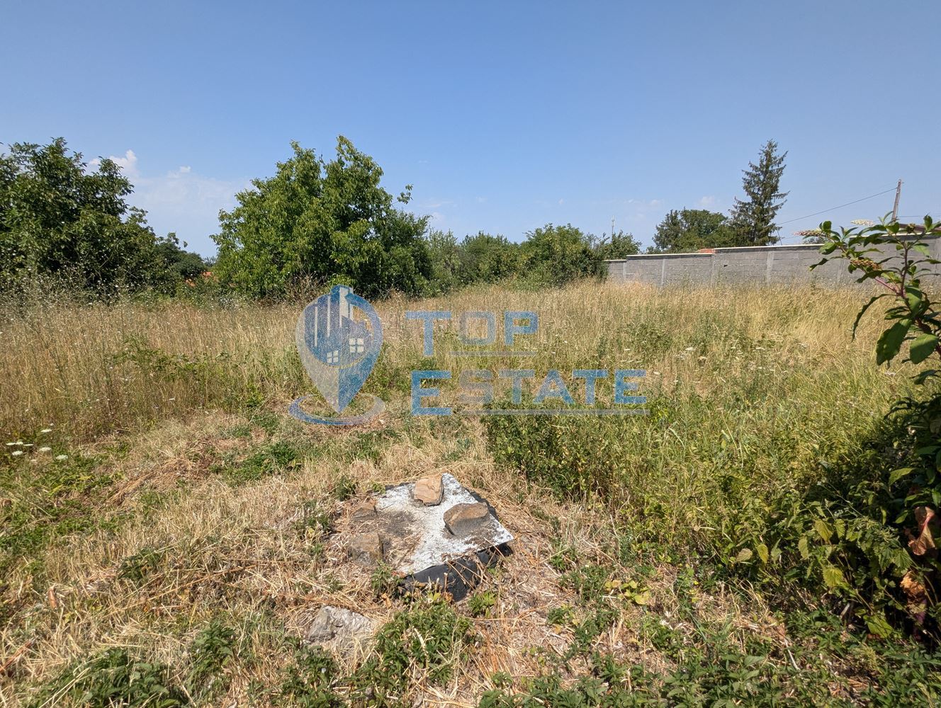 Двуетажна тухлена къща в село Драгижево, област Велико Търново - 0