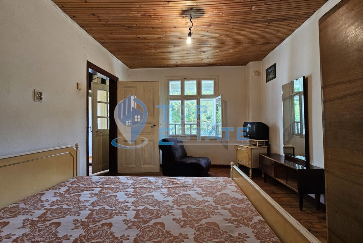 Ремонтирана и обзаведена къща с два санитарни възела в село Хотница, област Велико Търново - 0