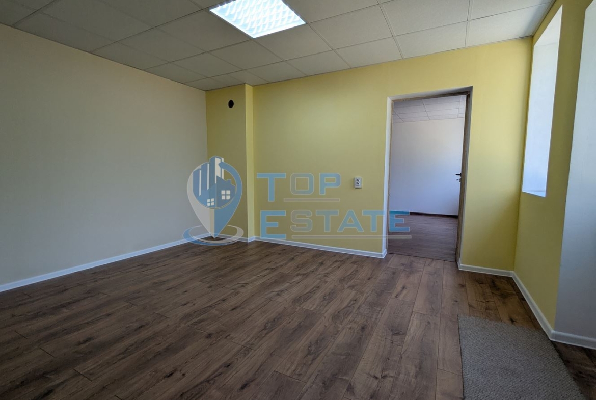 Едноетажна къща след основен ремонт в град Павликени, област Велико Търново - 0