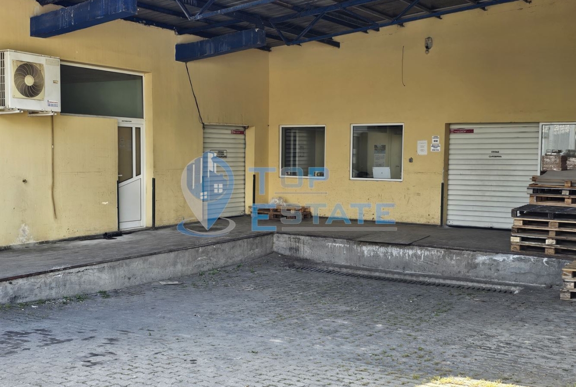 Промишленa сграда със собствен трафопост на главен път Русе - Свиленград в село Поликраище - 0