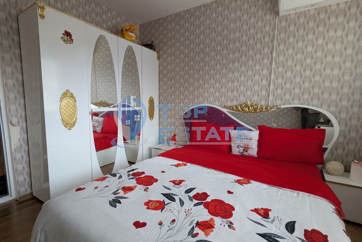 Ремонтирана масивна къща с голям и поддържан двор в село Асеново, община Стражица, област Велико Търново - 0