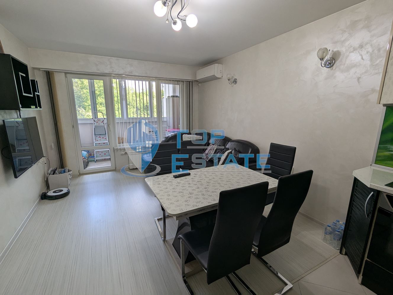 Четиристаен обзаведен апартамент на междинен етаж в кв. Пролет, гр. Горна Оряховица, обл. Велико Търново - 0