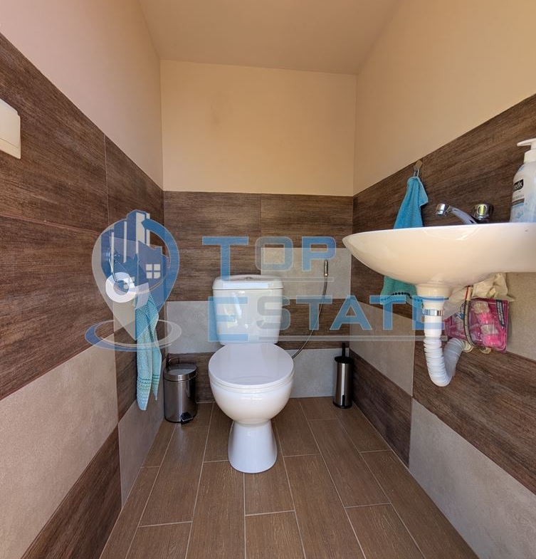 Реновирана двуетажна къща в Тревненския балкан - 0