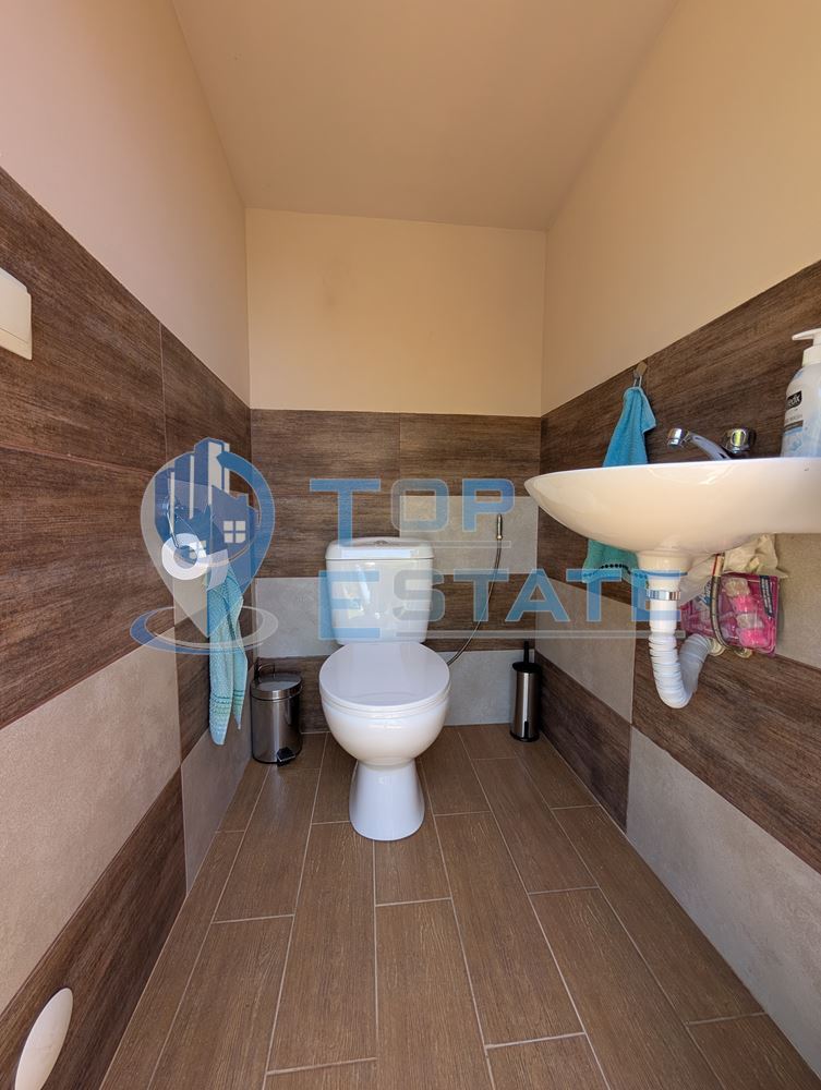 Реновирана двуетажна къща в Тревненския балкан - 0