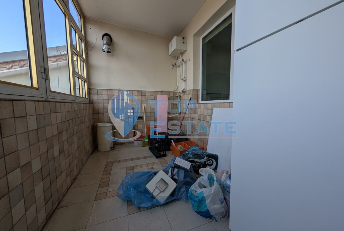 Тухлен тризонет в квартал Зона Б на град Велико Търново - 0