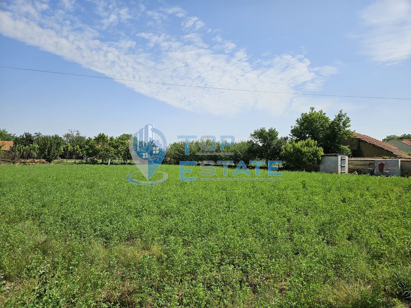 Парцел в с. Раданово подходящ за къща или ФЕЦ-0 Парцел в с. Раданово подходящ за къща или ФЕЦ - 0