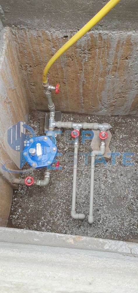 Масивна тухлена къща в с. Вишовград, област Велико Търново - 0