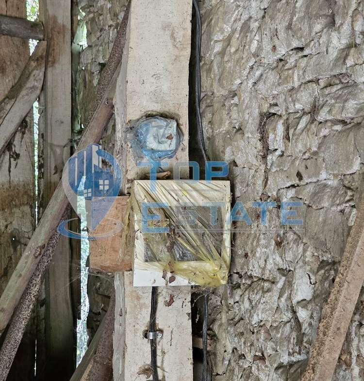 Парцел с каменна постройка до гора и поточе в квартал Златари, град Габрово - 0