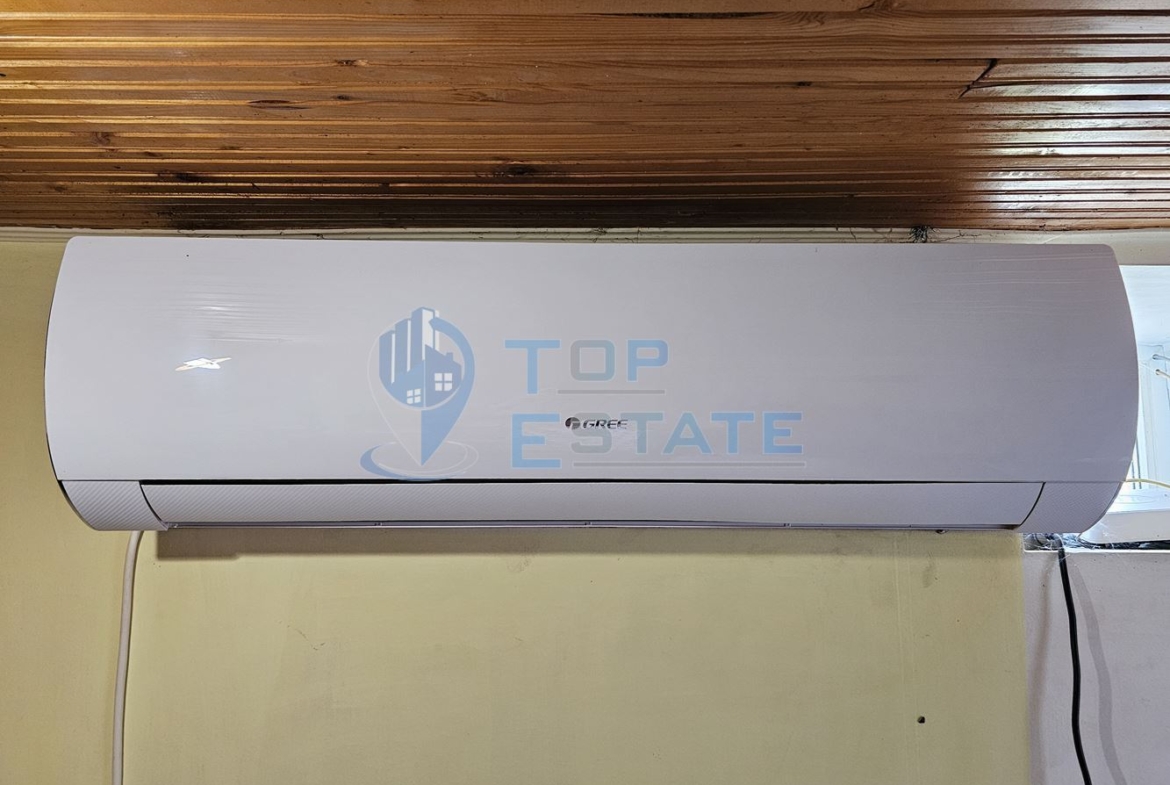 Ремонтирана и обзаведена къща с два санитарни възела в село Хотница, област Велико Търново - 0