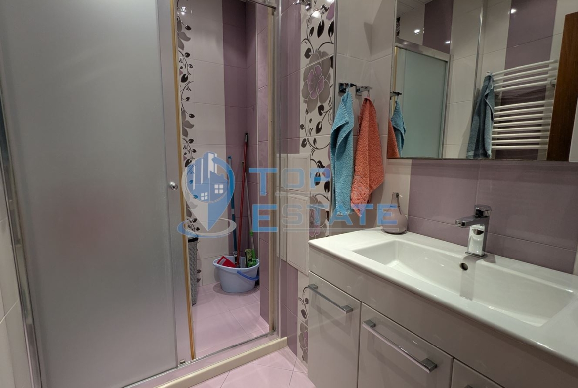 Четиристаен обзаведен апартамент на междинен етаж в кв. Пролет, гр. Горна Оряховица, обл. Велико Търново - 0