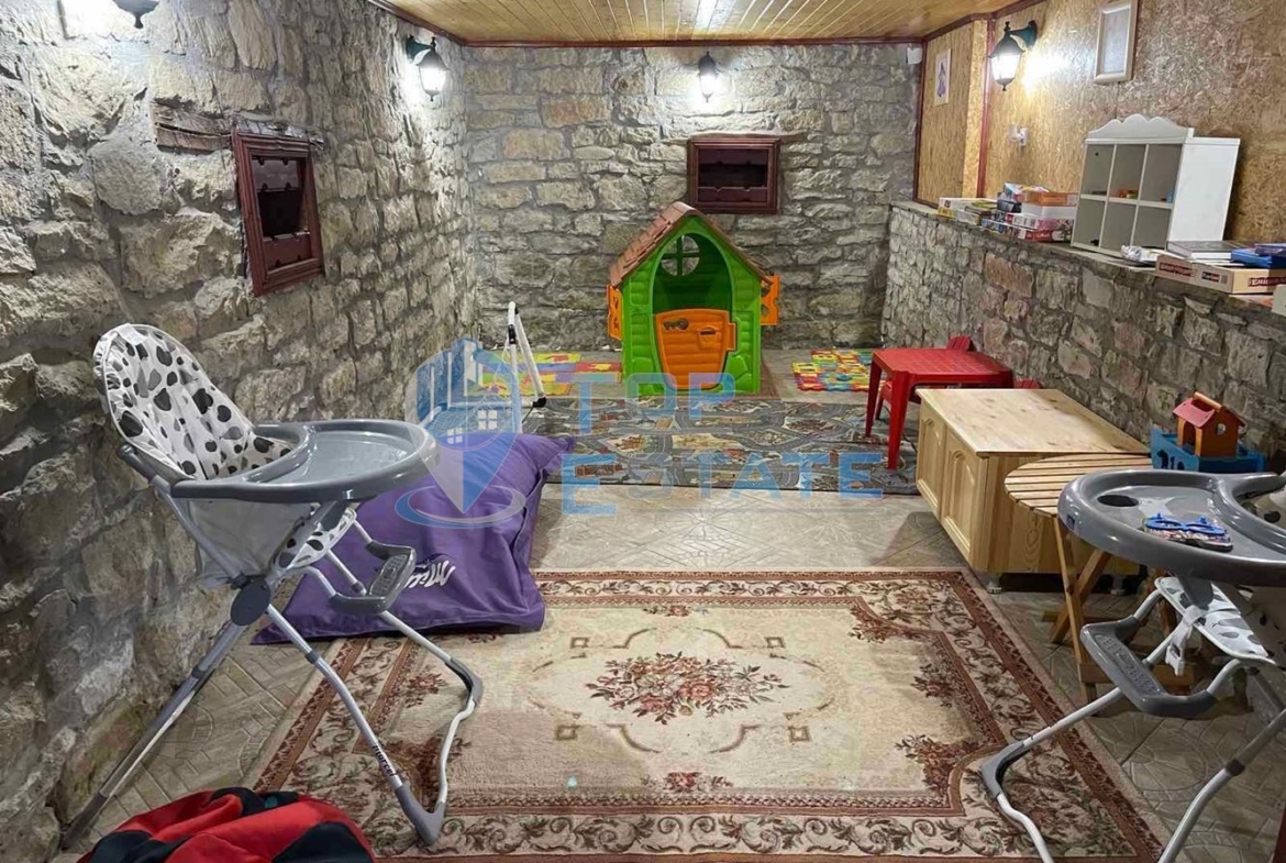 Успешно работеща къща за гости с басейн и отлична репутация в село Миндя - 0