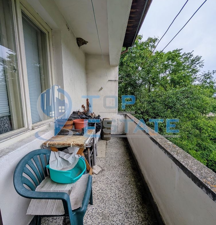 Двуетажна тухлена къща с панорамна гледка в град Плачковци - 0