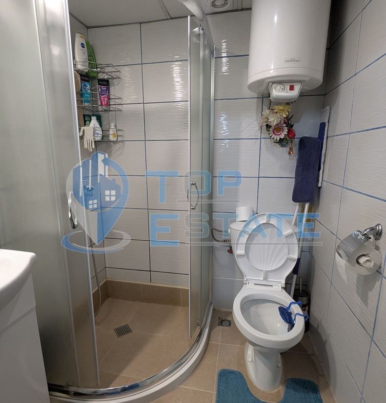 Просторна едноетажна тухлена къща в квартал Калтинец, град Горна Оряховица, област Велико Търново - 0