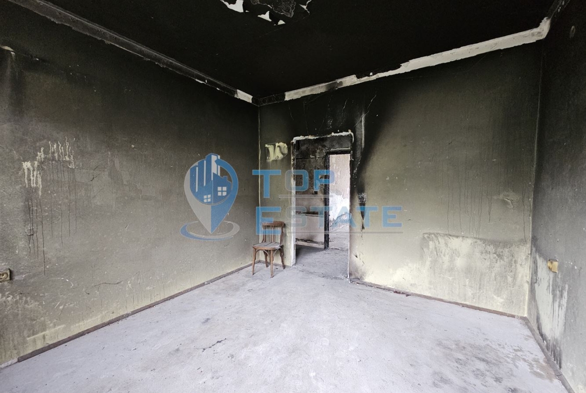 Двустаен панелен апартамент на междинен етаж в квартал Чолаковци, град Велико Търново - 0