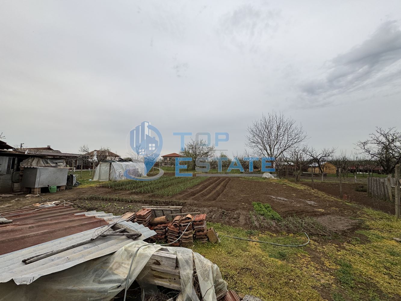 Къща с кладенец в село Правда, област Велико Търново - 0