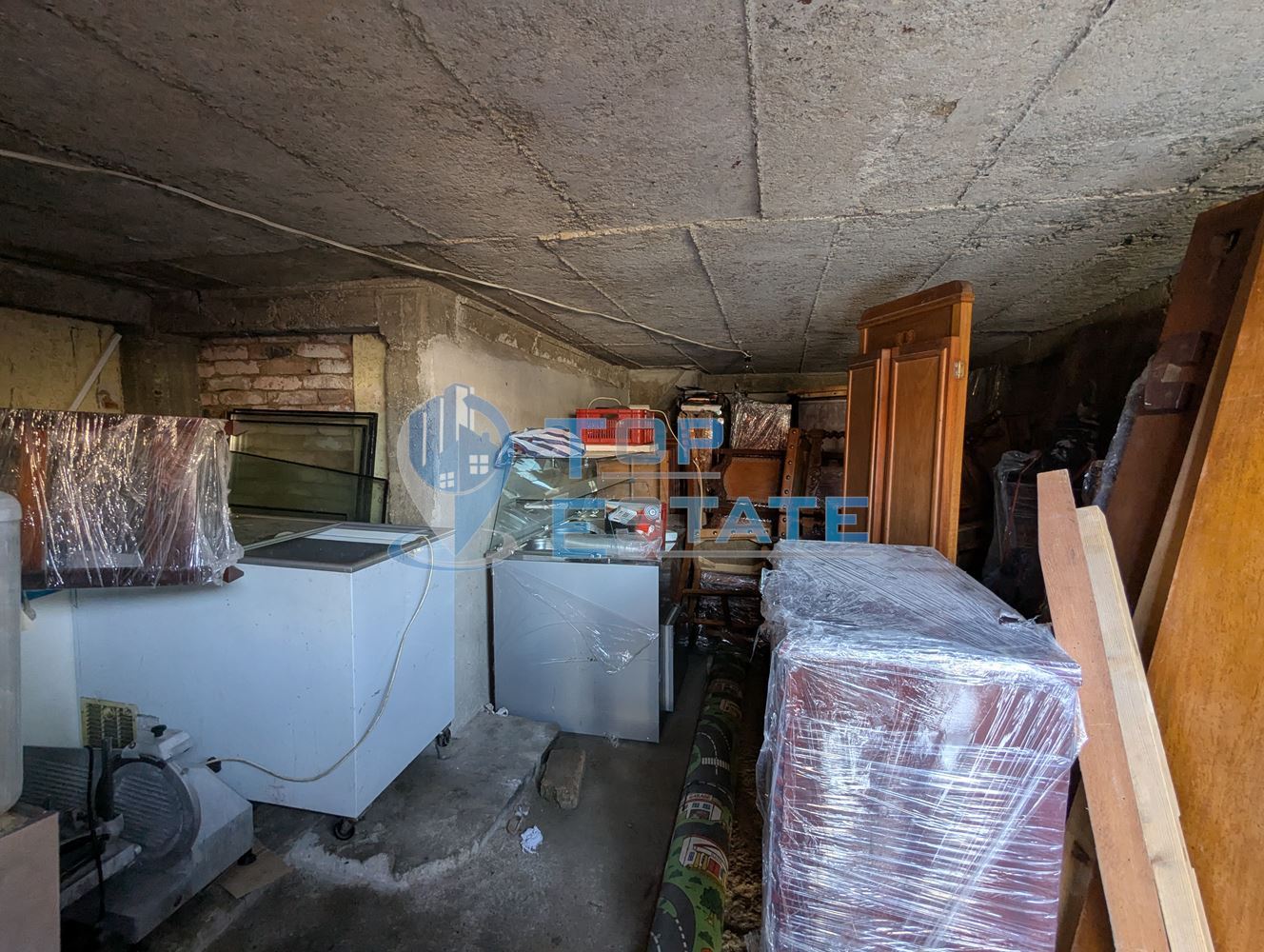 Едноетажна тухлена къща в близост до детска градина в град Борово, област Русе - 0