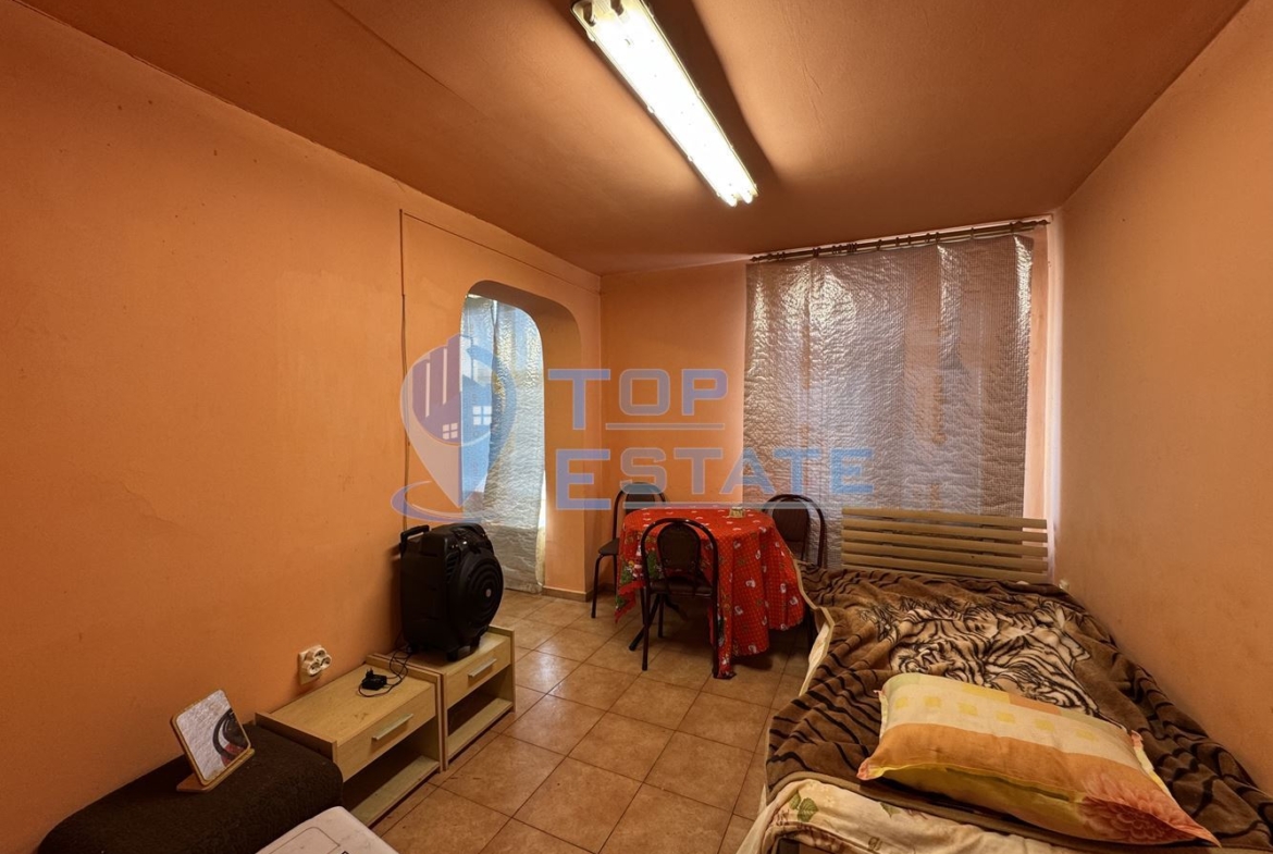 Етаж от къща с панорамна гледка в град Габрово - 0