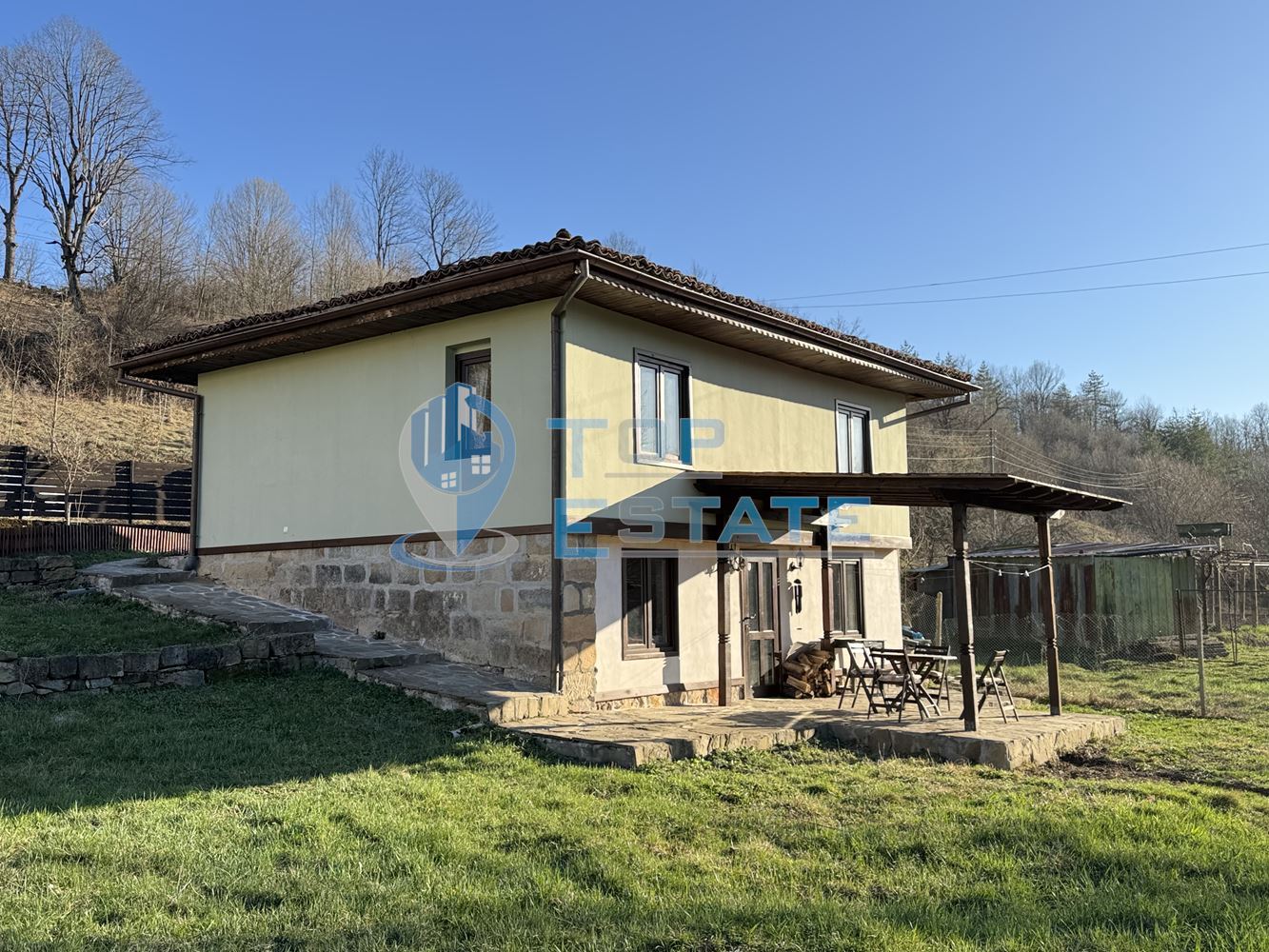 Реновирана къща в Еленския Балкан, област Велико Търново - 0