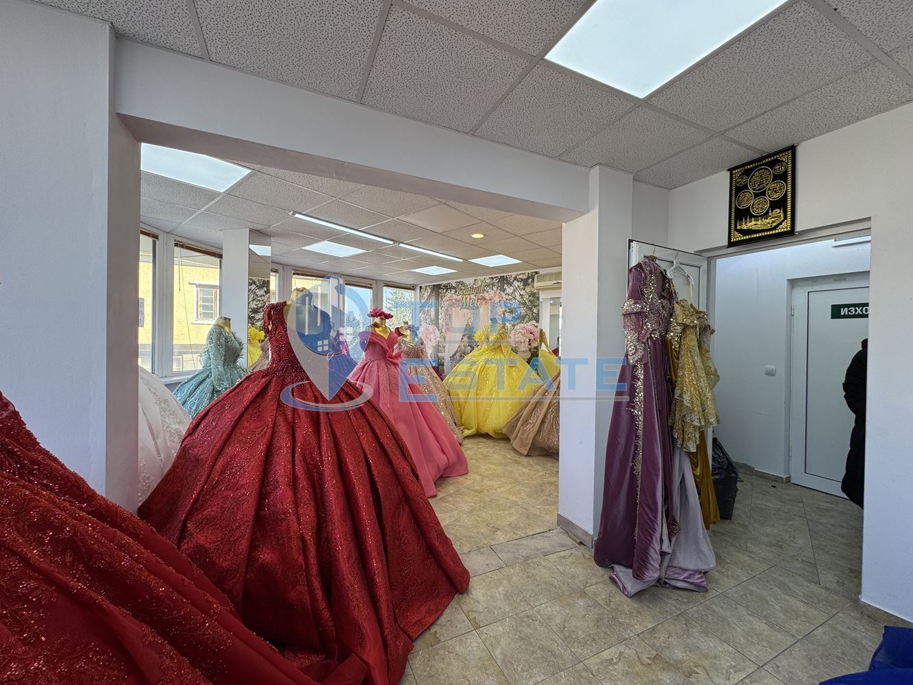 Две помещения за търговска дейност в гр. Горна Оряховица, област Велико Търново-0 Две помещения за търговска дейност в гр. Горна Оряховица, област Велико Търново - 0