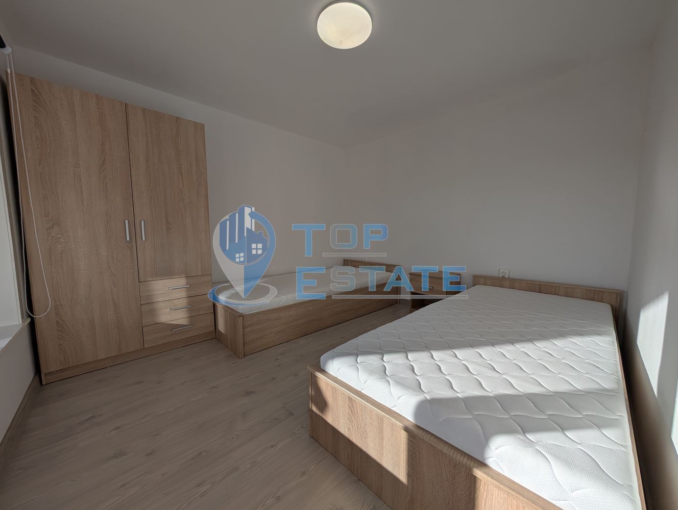 Реновирана тухлена къща с красива панорама и басейн в село Садина-0 Реновирана тухлена къща с красива панорама и басейн в село Садина - 0