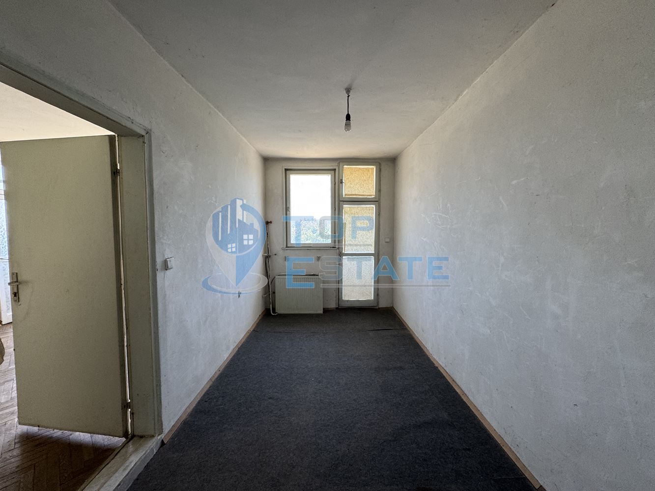 Тристаен тухлен апартамент в квартал Бузлуджа, град Велико Търново - 0