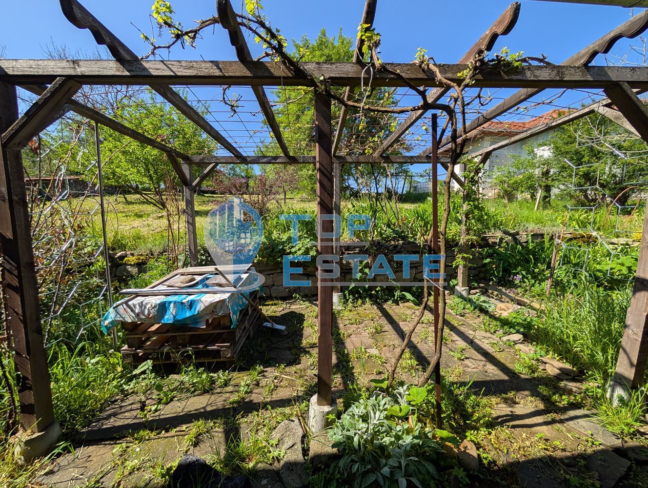 Автентична реновирана къща в град Елена - 0