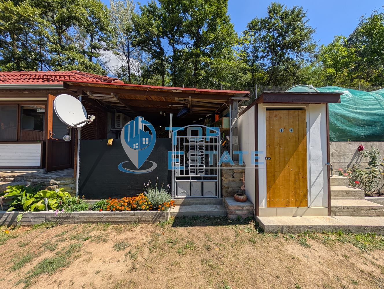 Реновирана двуетажна къща в Тревненския балкан - 0