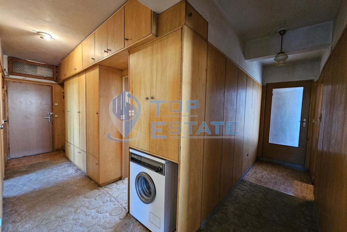 Многостаен тухлен апартамент с гараж в квартал Бузлуджа, град Велико Търново - 0