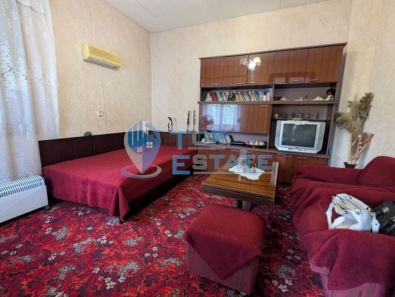 Просторна едноетажна тухлена къща в квартал Калтинец, град Горна Оряховица, област Велико Търново - 0