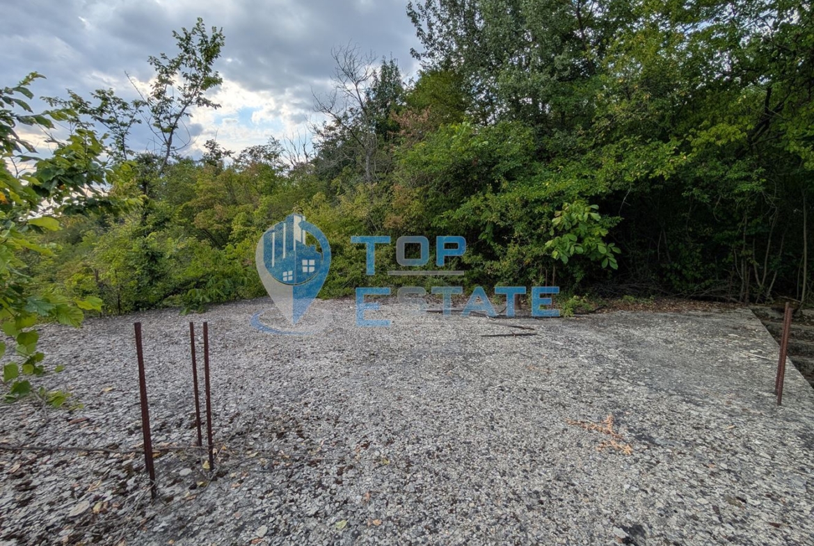 Вила във вилната зона на село Леденик - 0