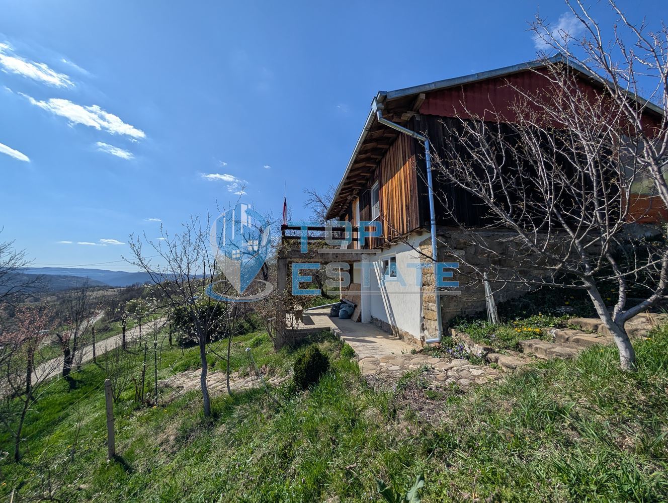 Къща с прекрасна панорама в село Длъжка поляна, област Търговище - 0