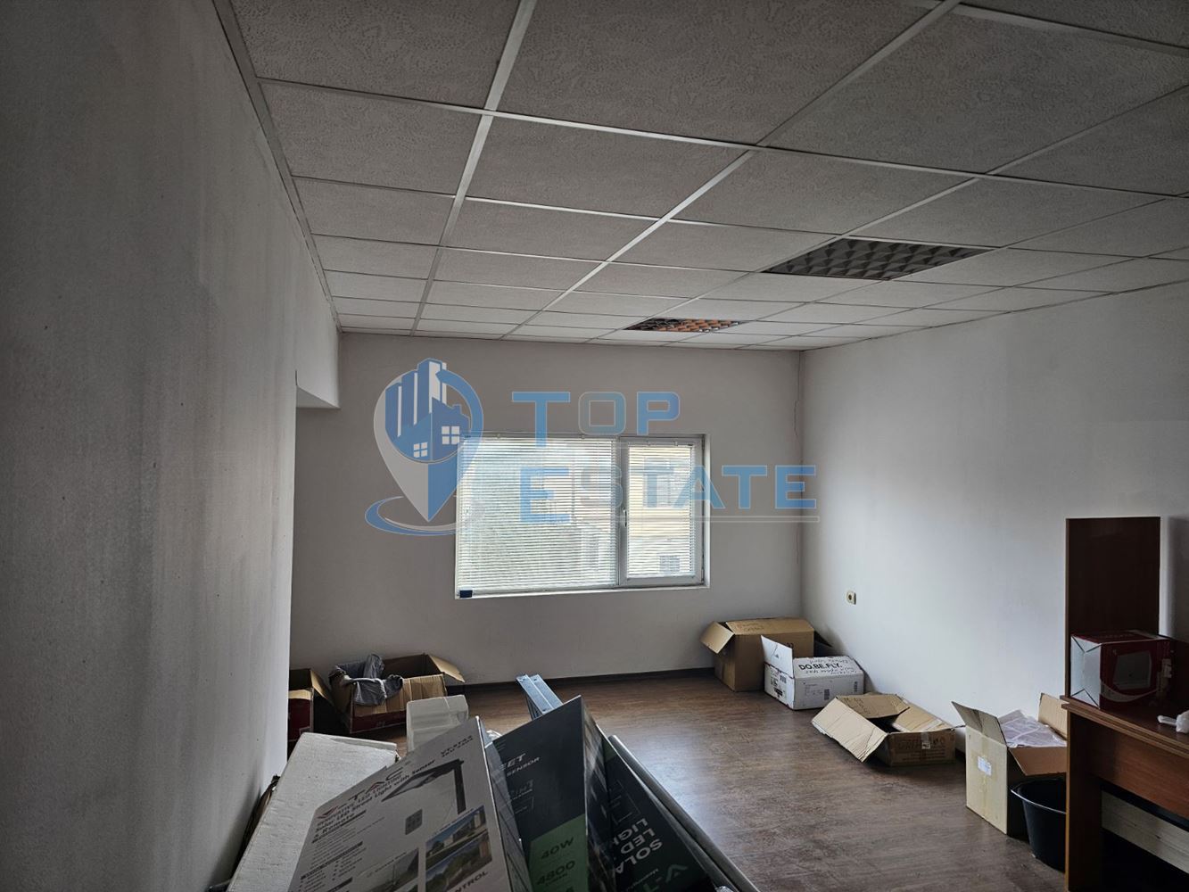 Просторен офис със самостоятелен достъп под наем в град Горна Оряховица-0 Просторен офис със самостоятелен достъп под наем в град Горна Оряховица - 0