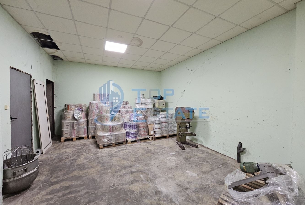 Промишленa сграда със собствен трафопост на главен път Русе - Свиленград в село Поликраище - 0