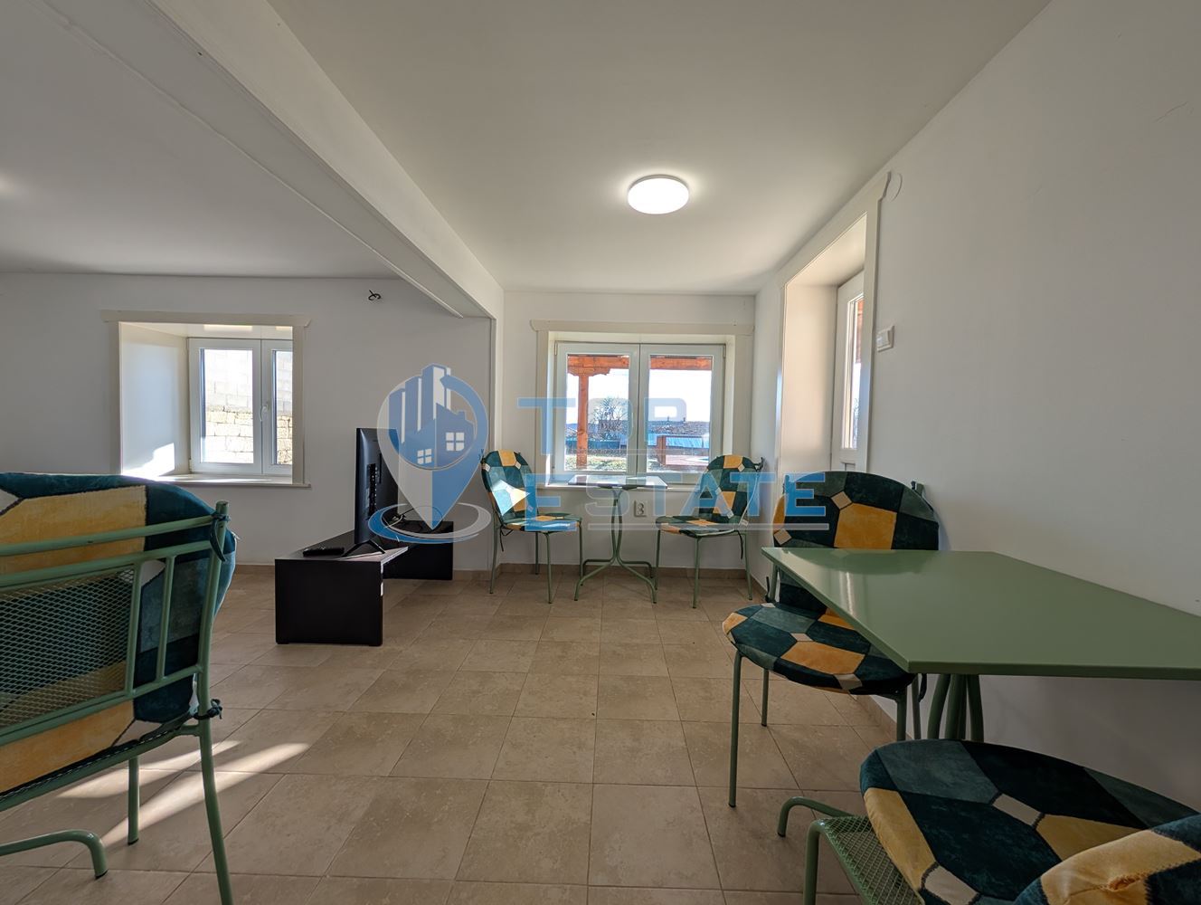 Реновирана тухлена къща с красива панорама и басейн в село Садина-0 Реновирана тухлена къща с красива панорама и басейн в село Садина - 0