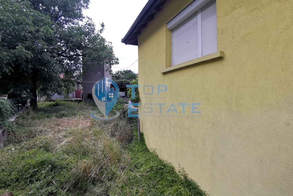 Триетажна къща ново строителство в близост до центъра на град Трявна - 0