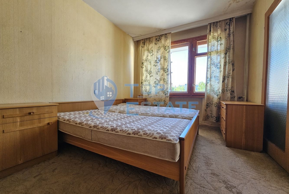 Многостаен тухлен апартамент с гараж в квартал Бузлуджа, град Велико Търново - 0