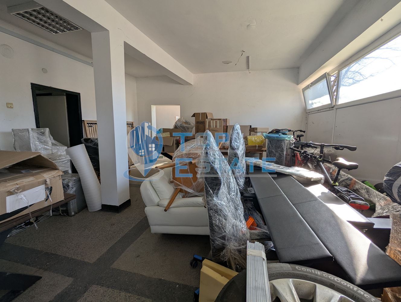 Промишлено помешение на центъра на село Първомайци, област Велико Търново - 0