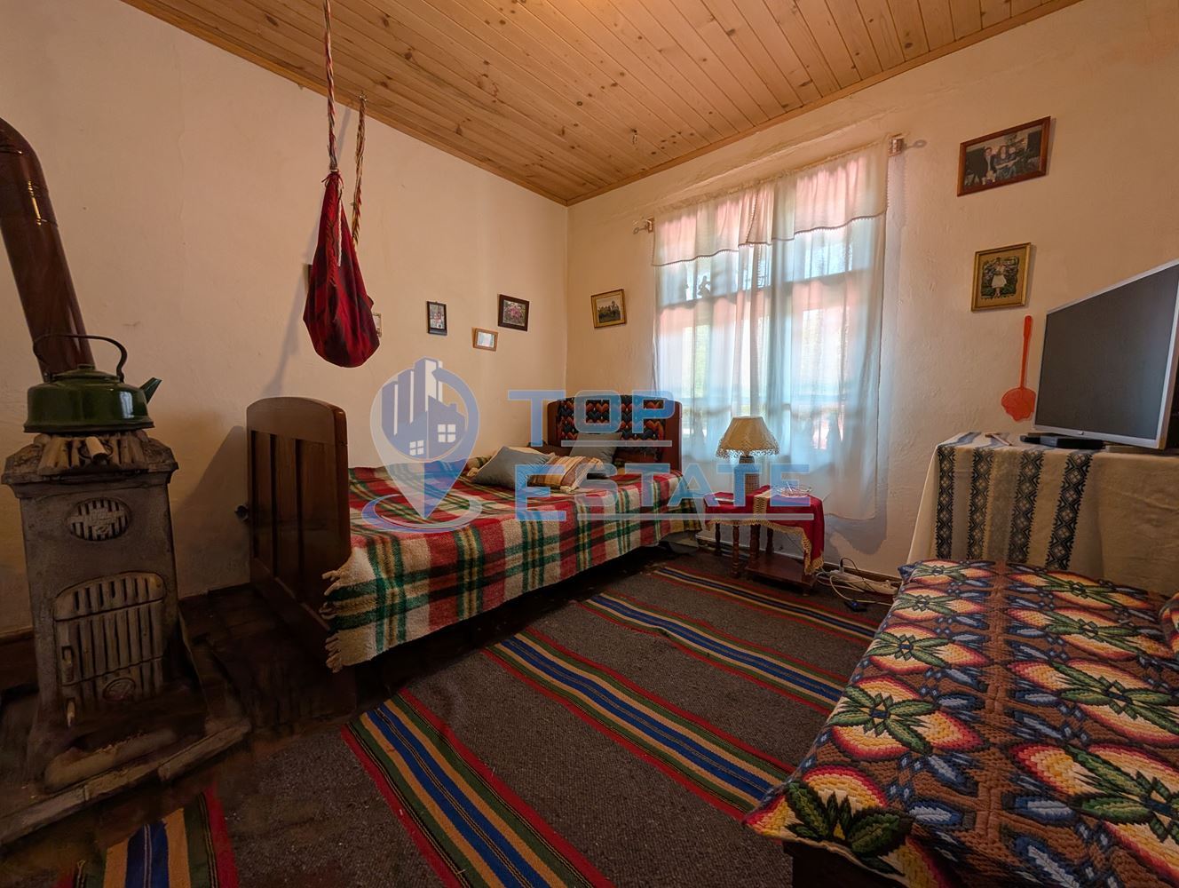 Автентична реновирана къща в град Елена - 0