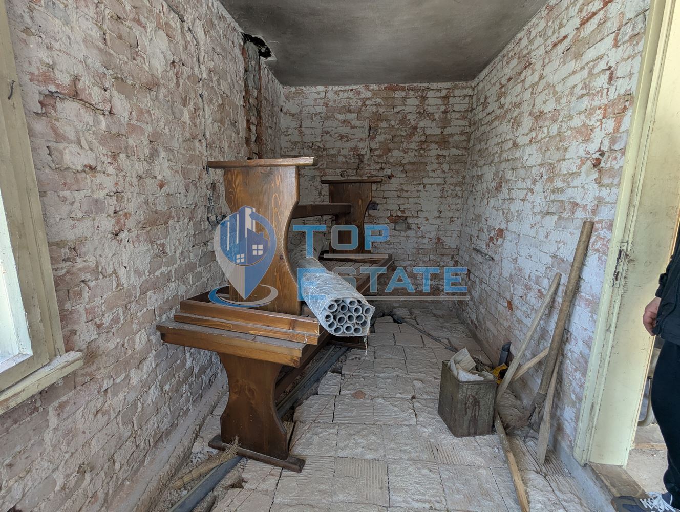 Двуетажна масивна къща с красива гледка в град Борово, област Русе-0 Двуетажна масивна къща с красива гледка в град Борово, област Русе - 0