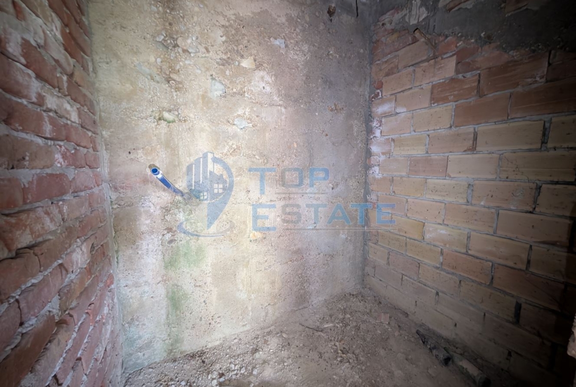 Вила във вилната зона на село Леденик - 0